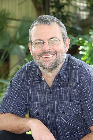 Dr Deon Nel
