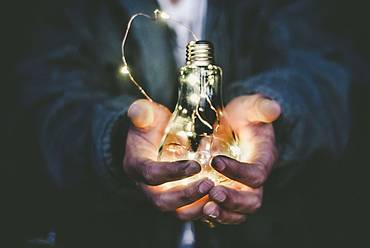 Decentralised energy